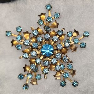 Vintage Blue Starburst Brooch